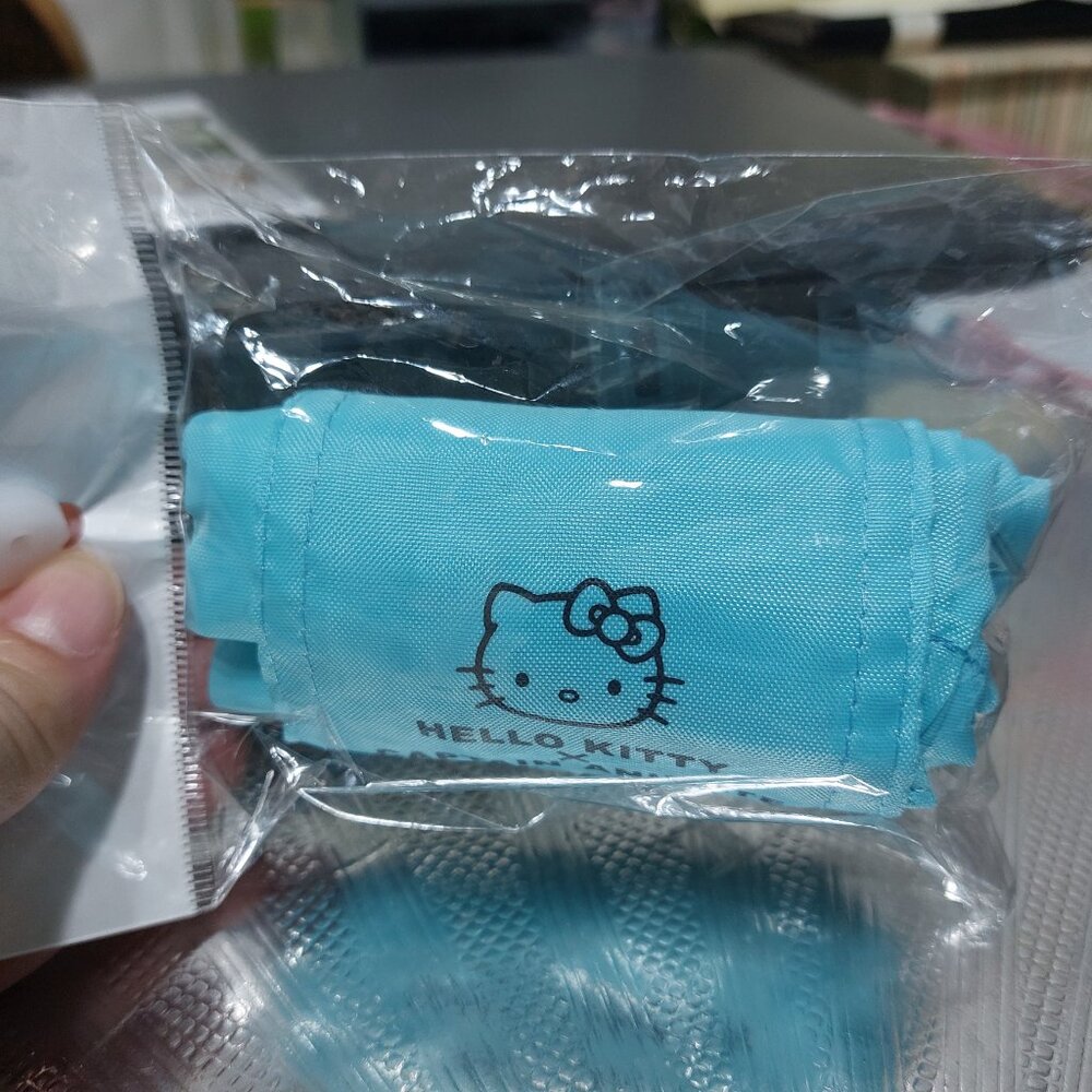 Super Practical Cute Foldable Hello Kitty Shoppin… - image 5